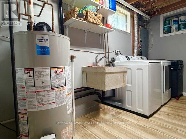 1305 ALEXANDRA STREET - 28