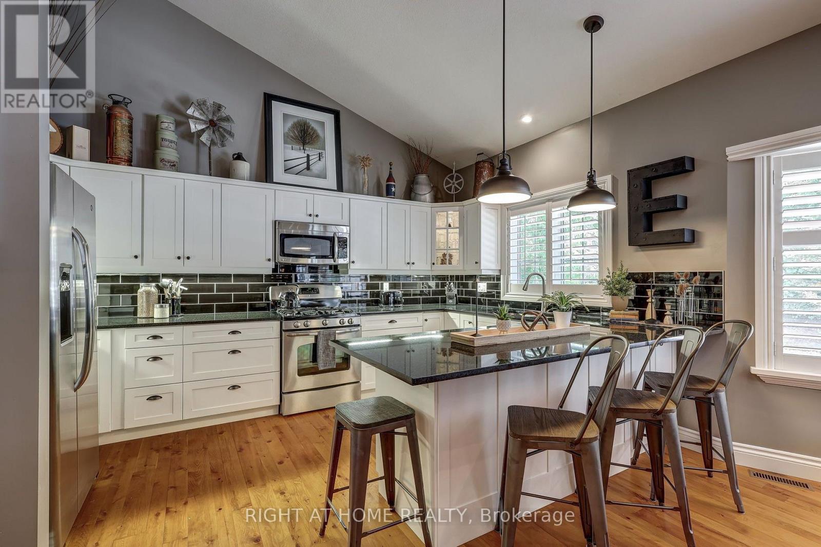 10047 JENNISON CRESCENT - Image 12