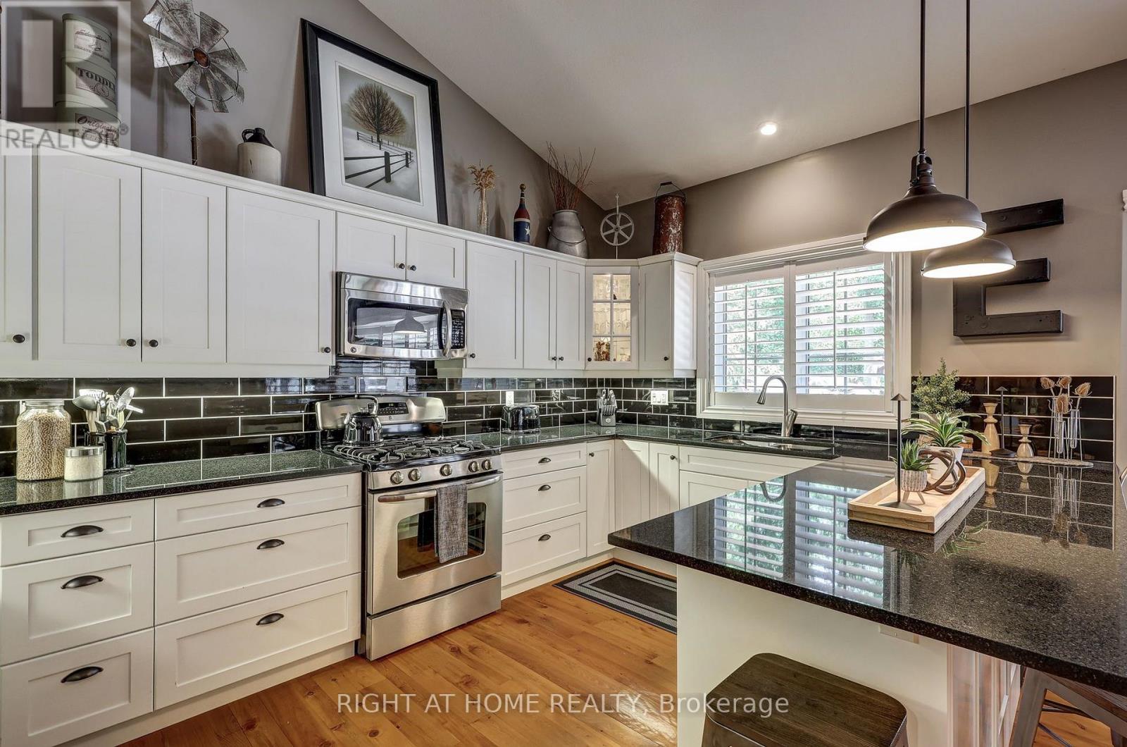 10047 JENNISON CRESCENT - Image 14