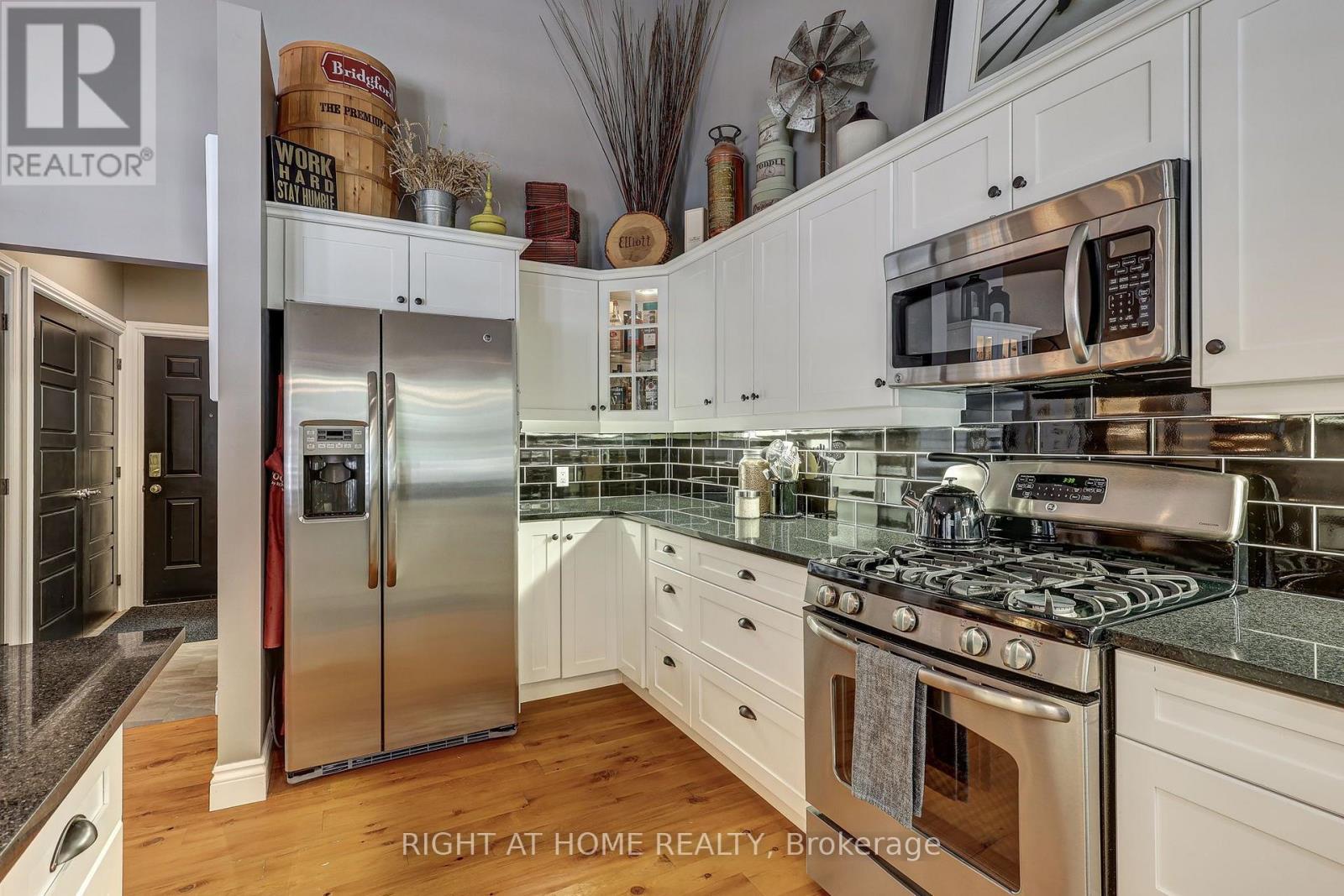 10047 JENNISON CRESCENT - Image 15