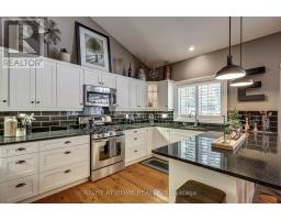 10047 Jennison Crescent, Lambton Shores, ON N0M1T0 Photo 14
