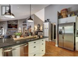 10047 Jennison Crescent, Lambton Shores, ON N0M1T0 Photo 16