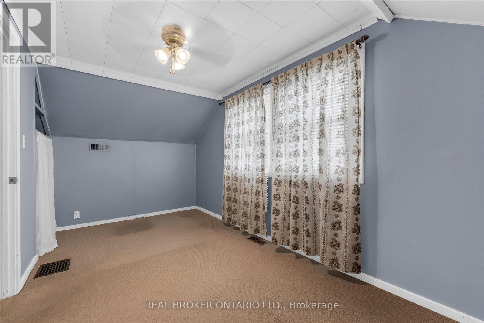87 BISHOP ROAD - 18