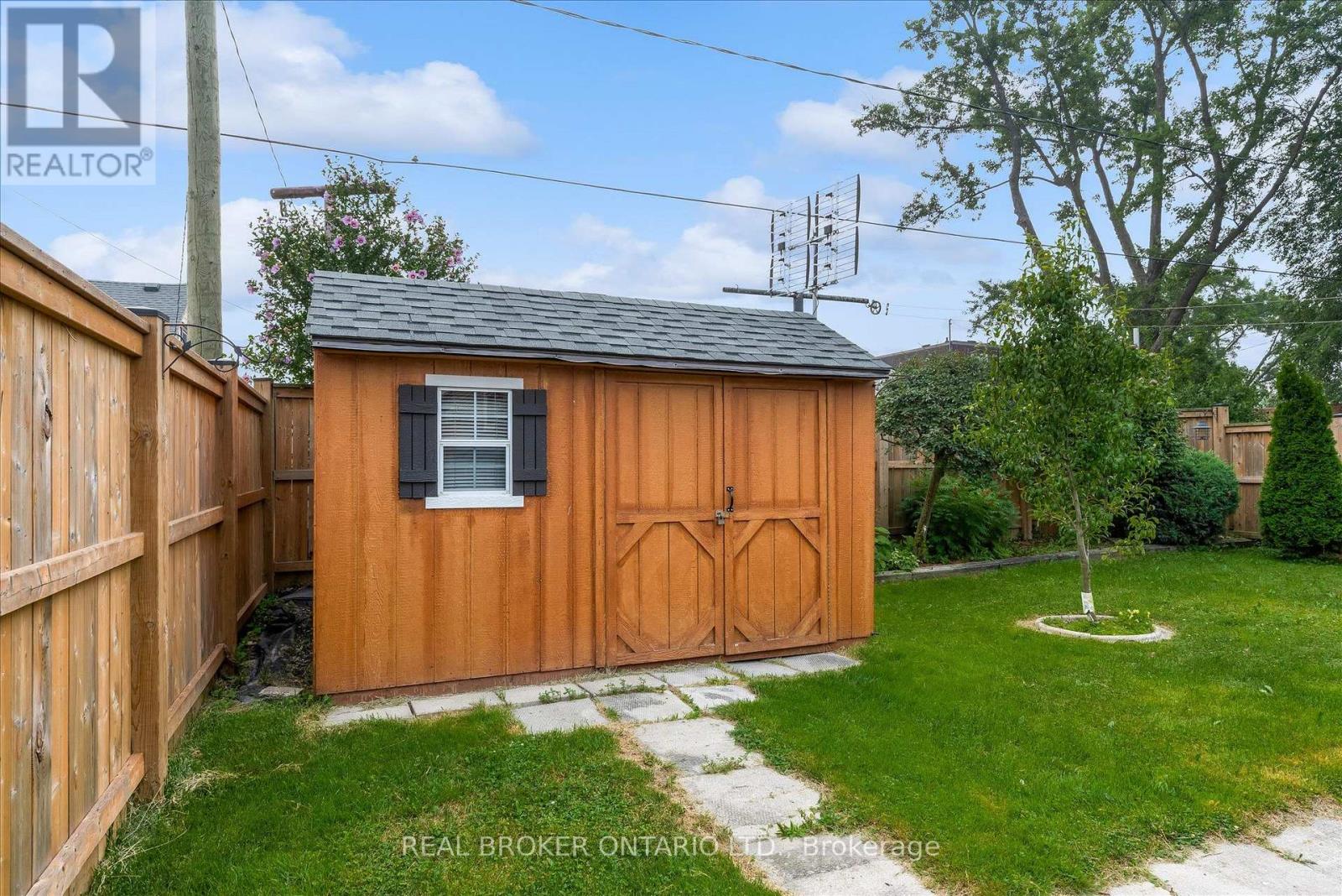 87 BISHOP ROAD - 27
