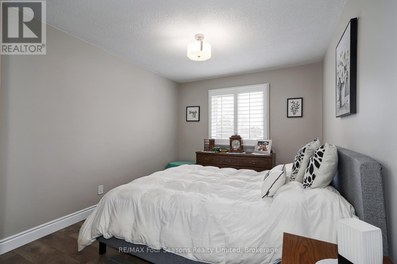 218 DATAS DRIVE - 22