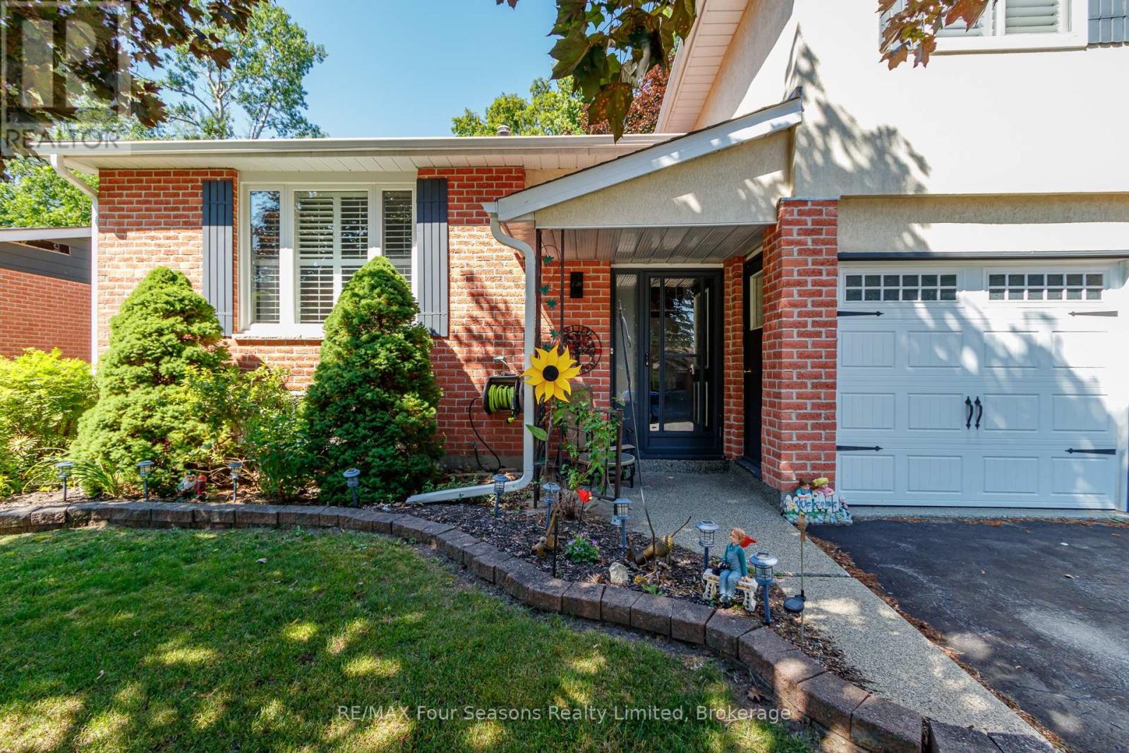 218 DATAS DRIVE - 3