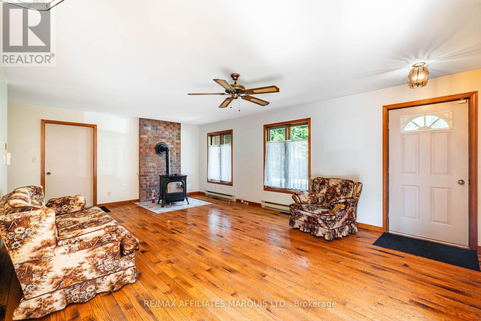 19458 CABER ROAD - Image 11