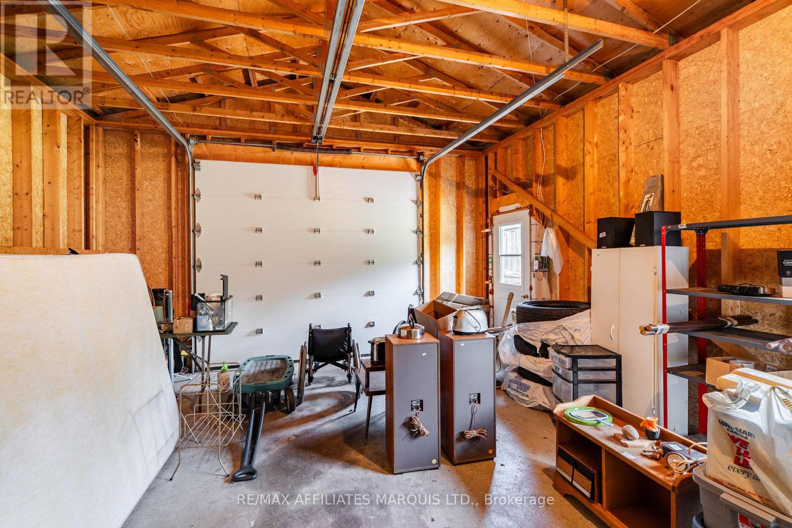 19458 CABER ROAD - Image 35