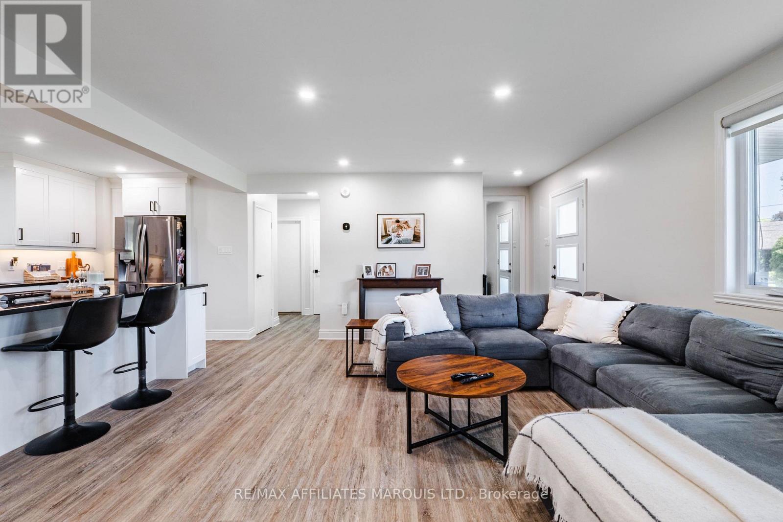 1605 QUEEN STREET - Image 10