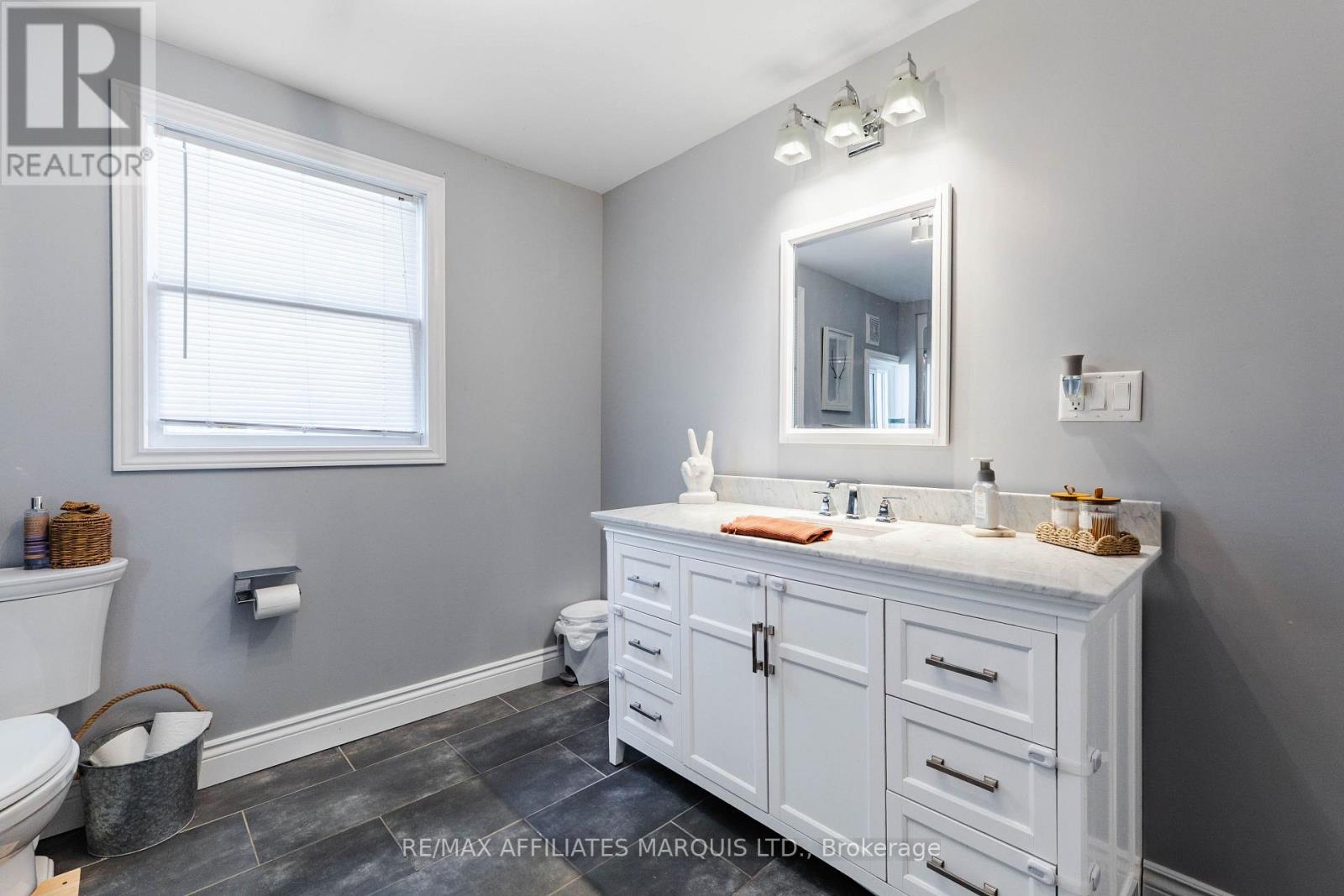1605 QUEEN STREET - Image 28