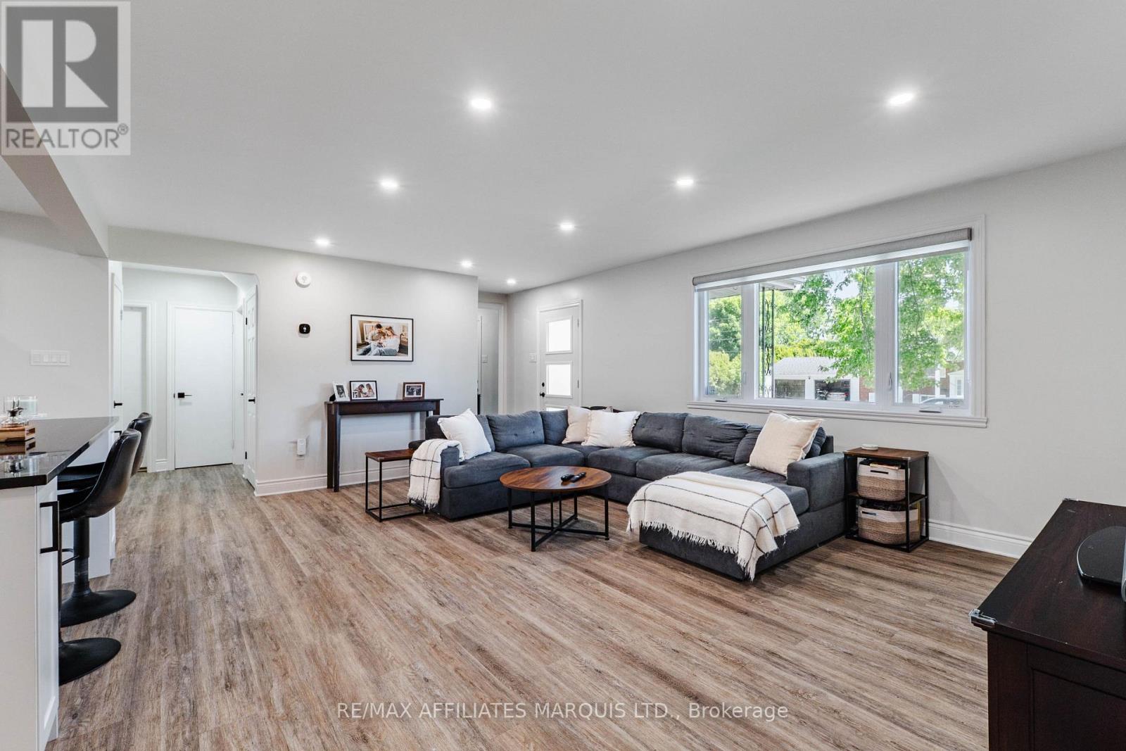 1605 QUEEN STREET - Image 9