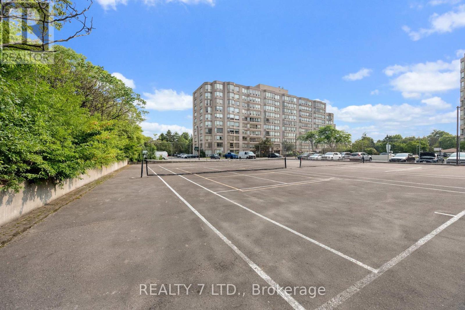 #303 175 CEDAR AVENUE - 3