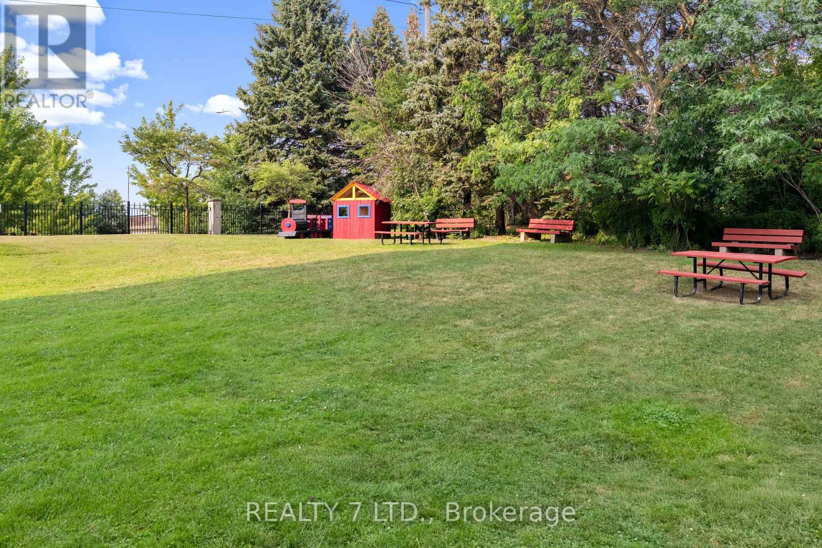 #303 175 CEDAR AVENUE - 47