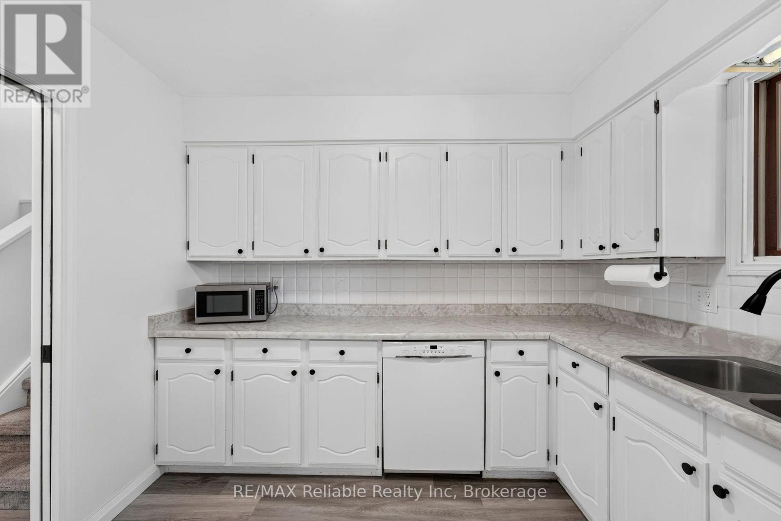 17 SUNCOAST DRIVE W - 13