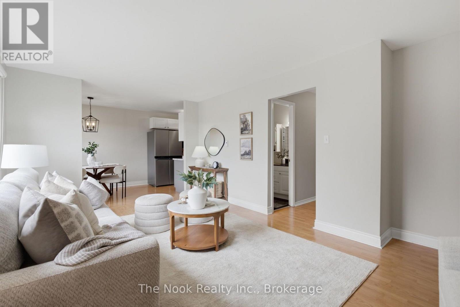 #1-3 540 MARY STREET E - 18