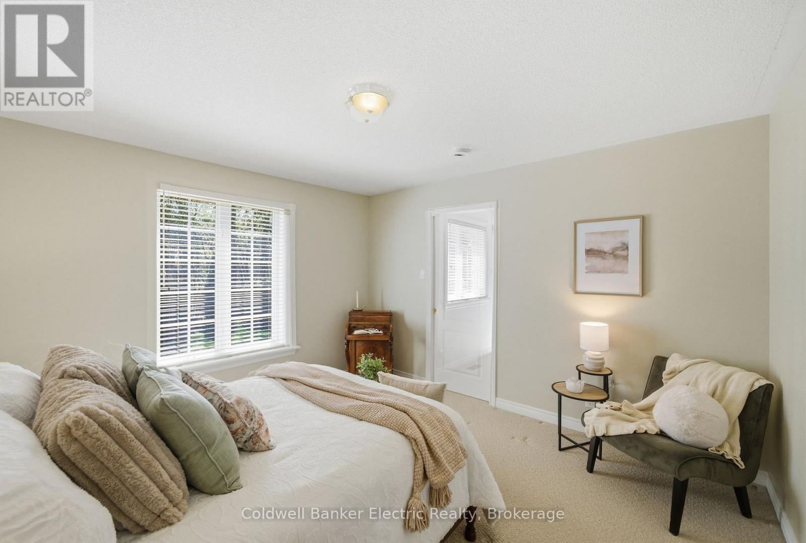#40 300 FRANMOR DRIVE - Image 24
