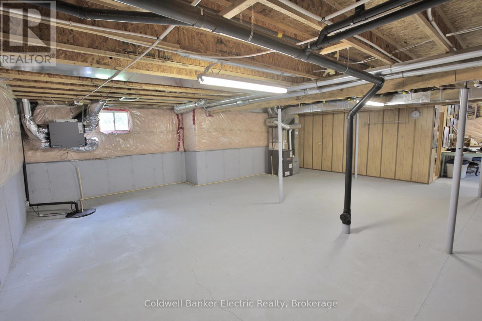 #40 300 FRANMOR DRIVE - Image 29