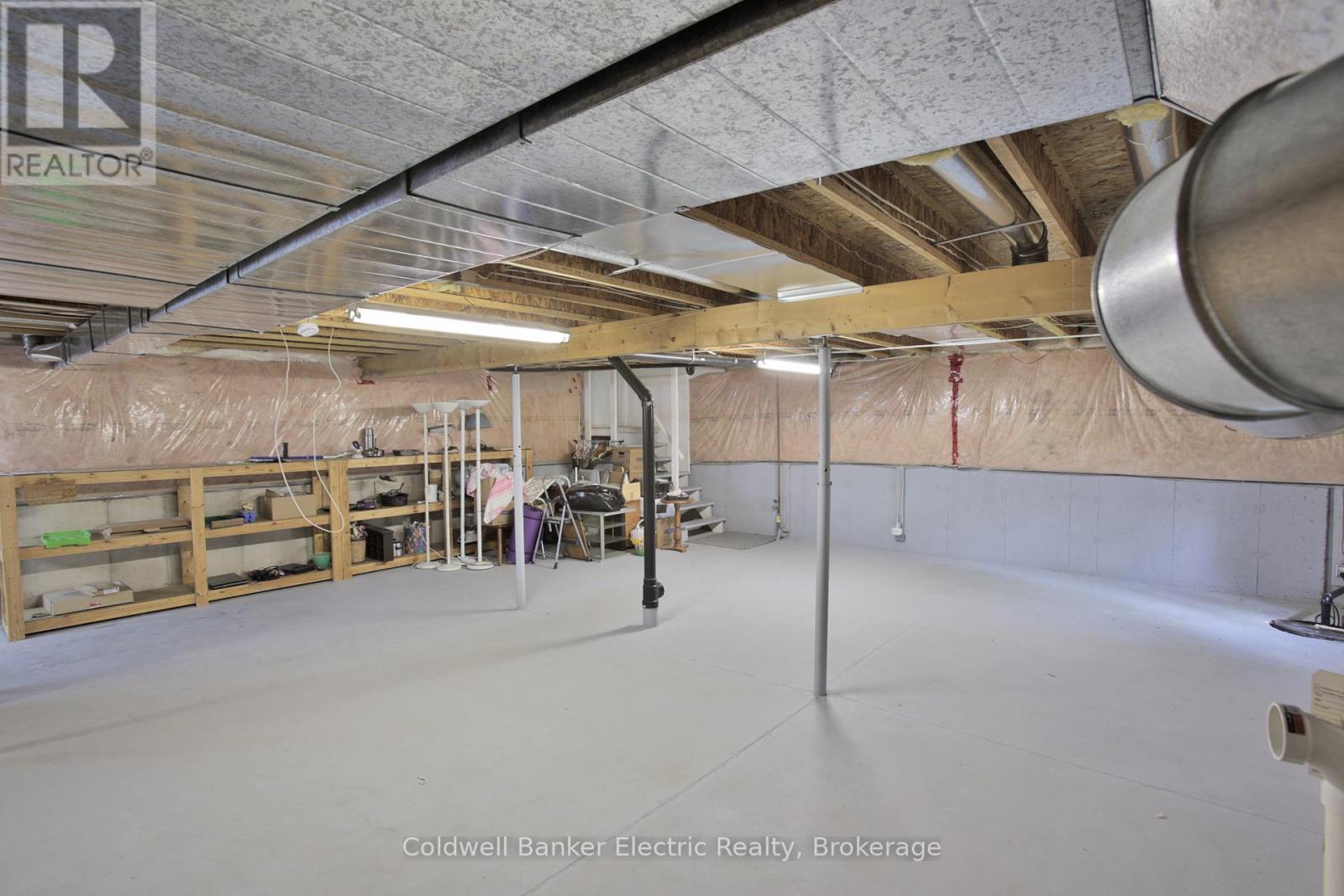 #40 300 FRANMOR DRIVE - Image 31