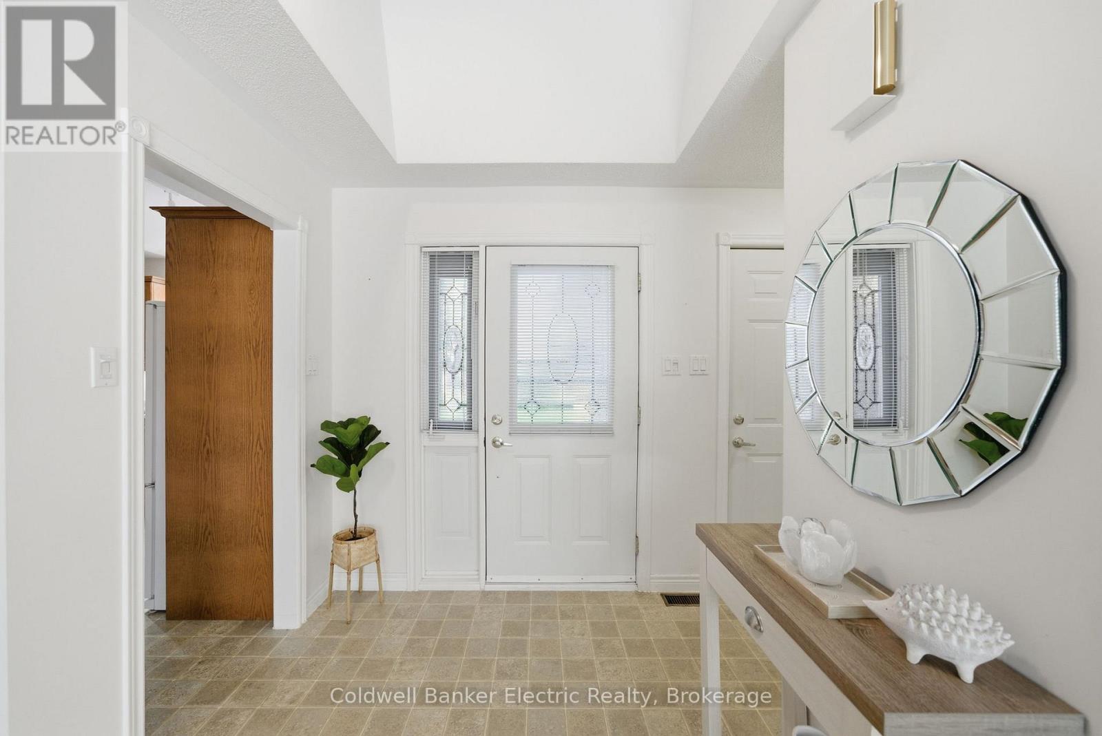#40 300 FRANMOR DRIVE - Image 4