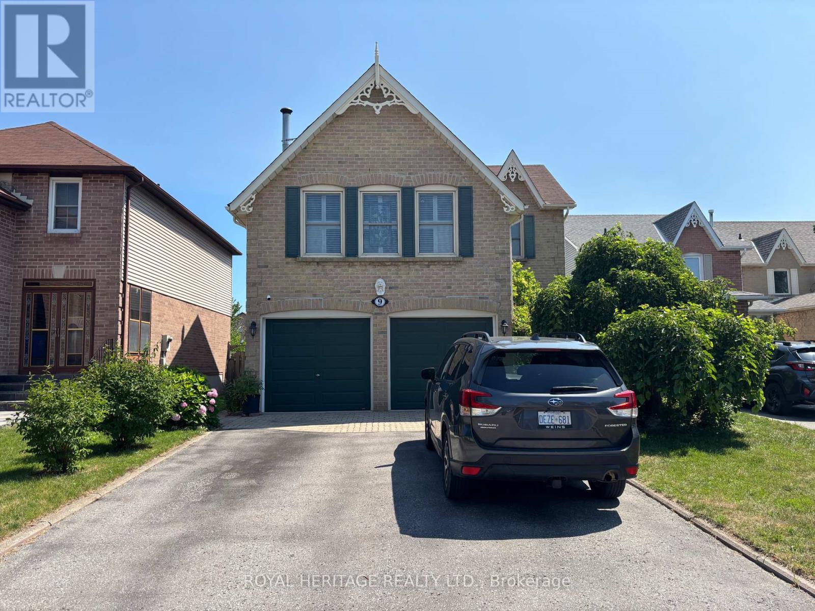 9 DOWERS DRIVE, Ajax (Central)