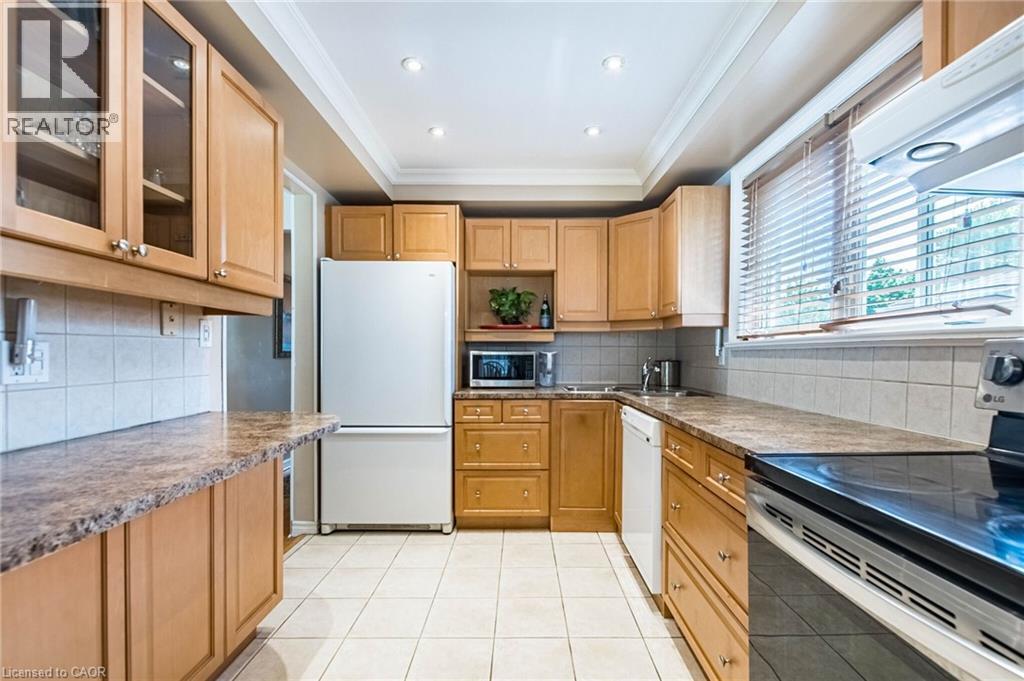 1293 DAIMLER Road - 12