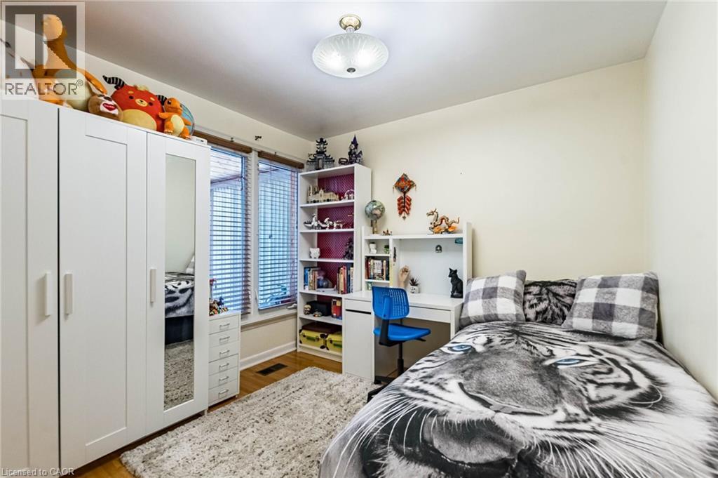 1293 DAIMLER Road - 17