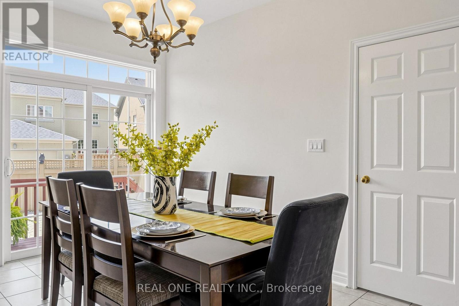 8 LEBARR ROAD - 19