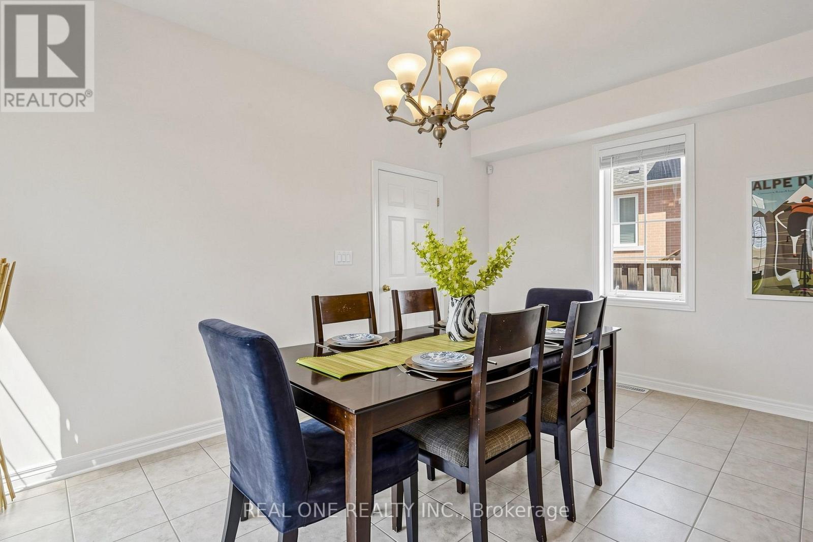 8 LEBARR ROAD - 21