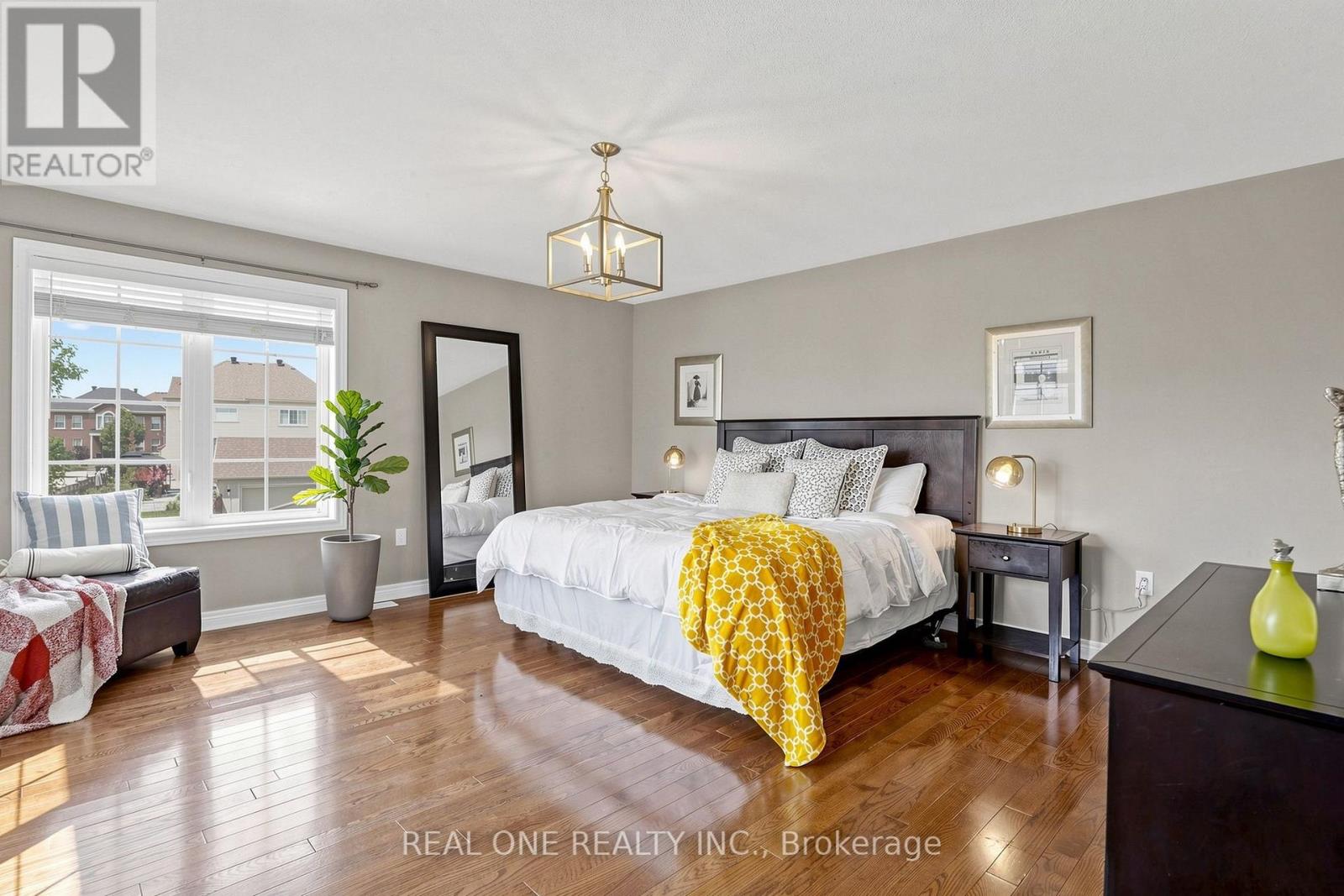 8 LEBARR ROAD - Image 30