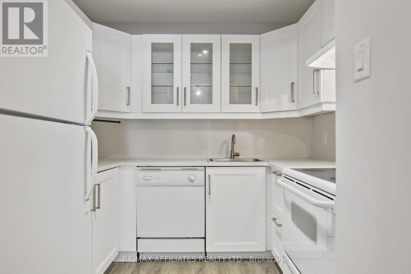 #1 160 BRUYERE STREET - 19