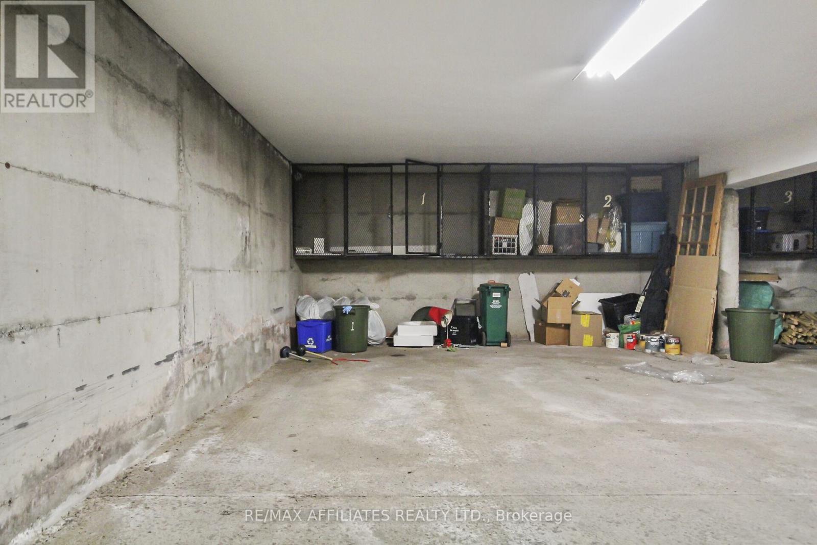 #1 160 BRUYERE STREET - 37
