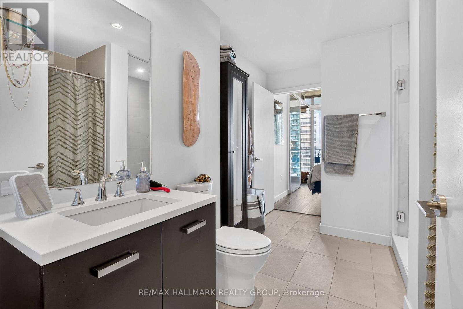 1 Bed, 1 Bath House for Sale in Ottawa – 1411 – 224 LYON STREET N, Ottawa – MLS# X13607402 - Image 16