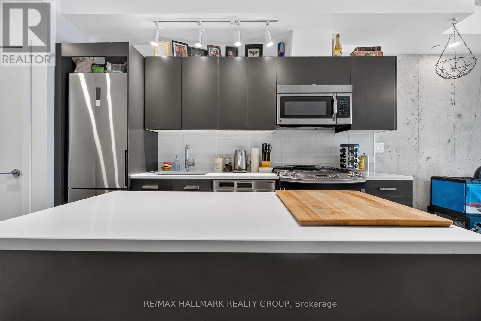 1 Bed, 1 Bath House for Sale in Ottawa – 1411 – 224 LYON STREET N, Ottawa – MLS# X13607402 - Image 9