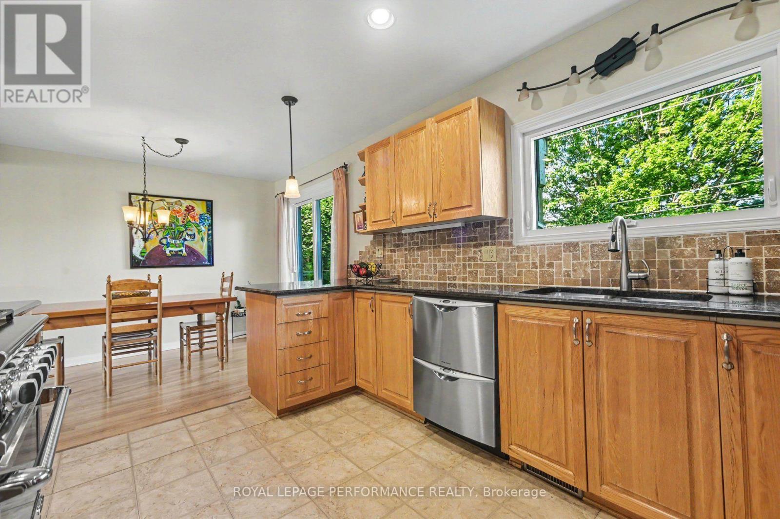 1208 Cline Crescent