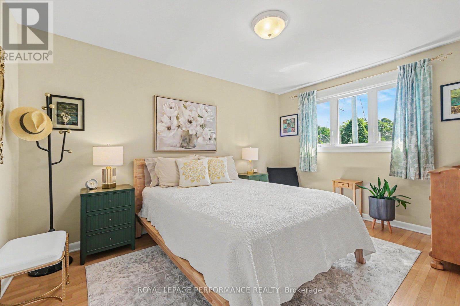 1208 Cline Crescent