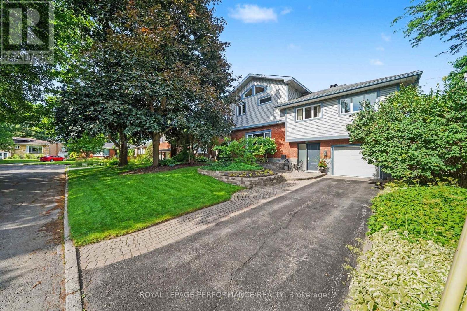 1208 Cline Crescent