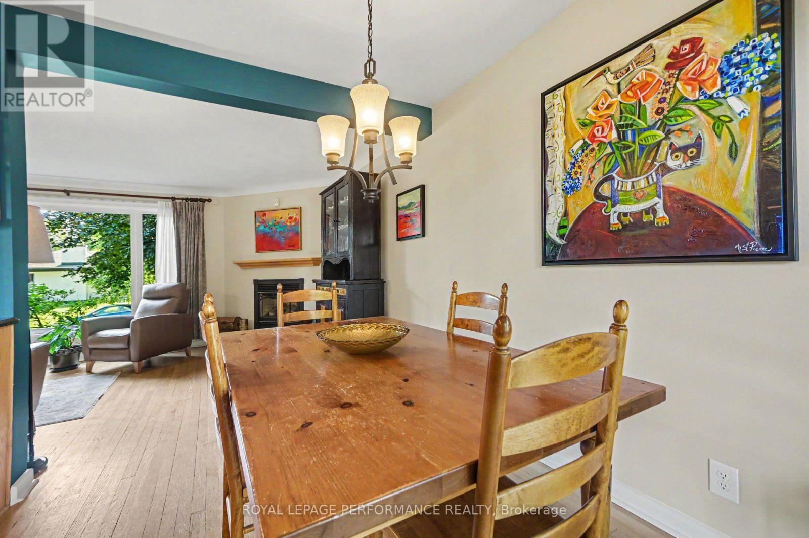 1208 Cline Crescent