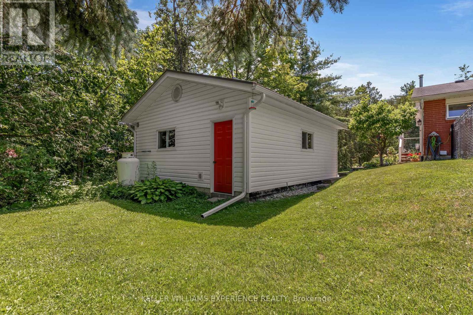 3387 BRENNAN LINE - Image 28