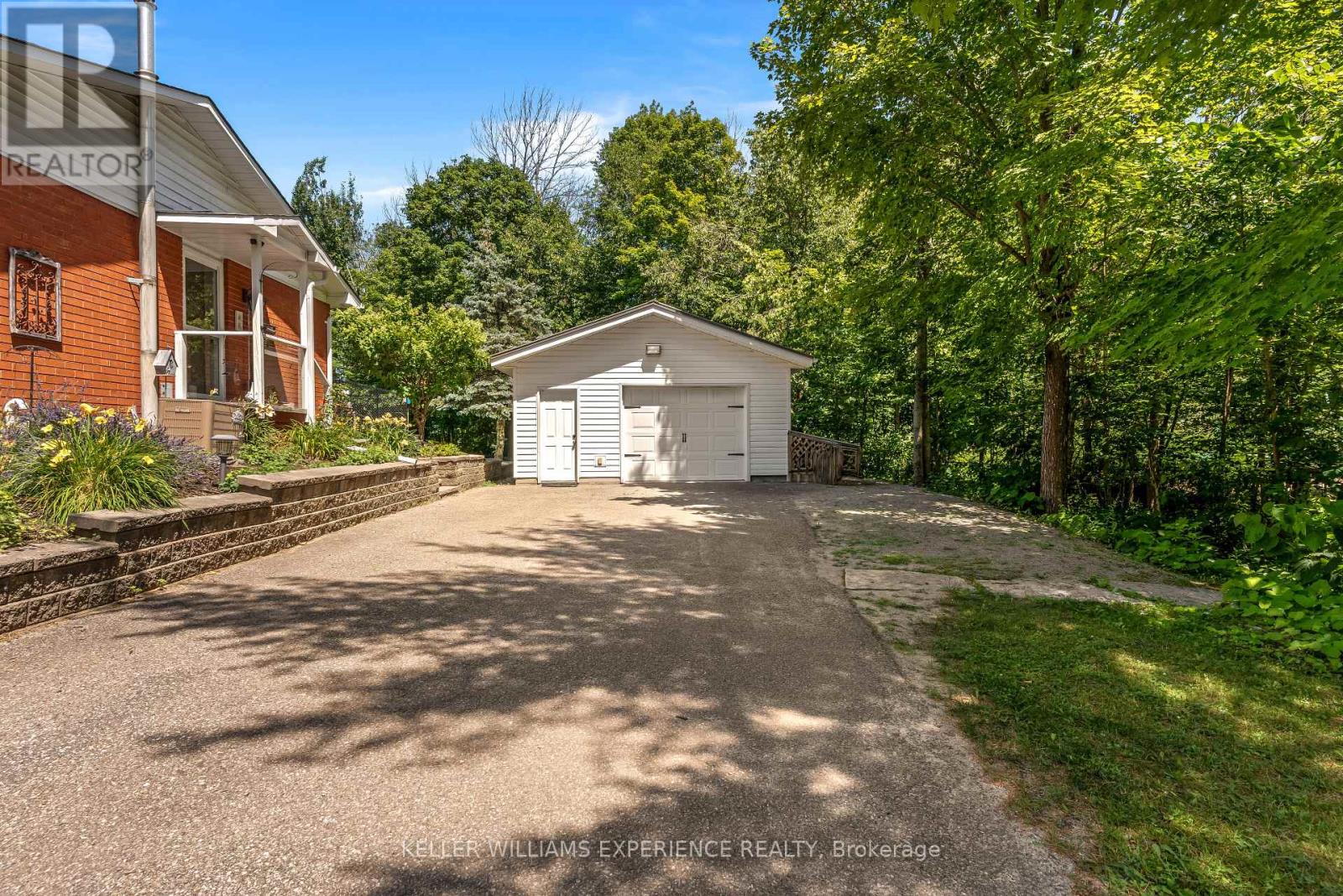 3387 BRENNAN LINE - Image 30