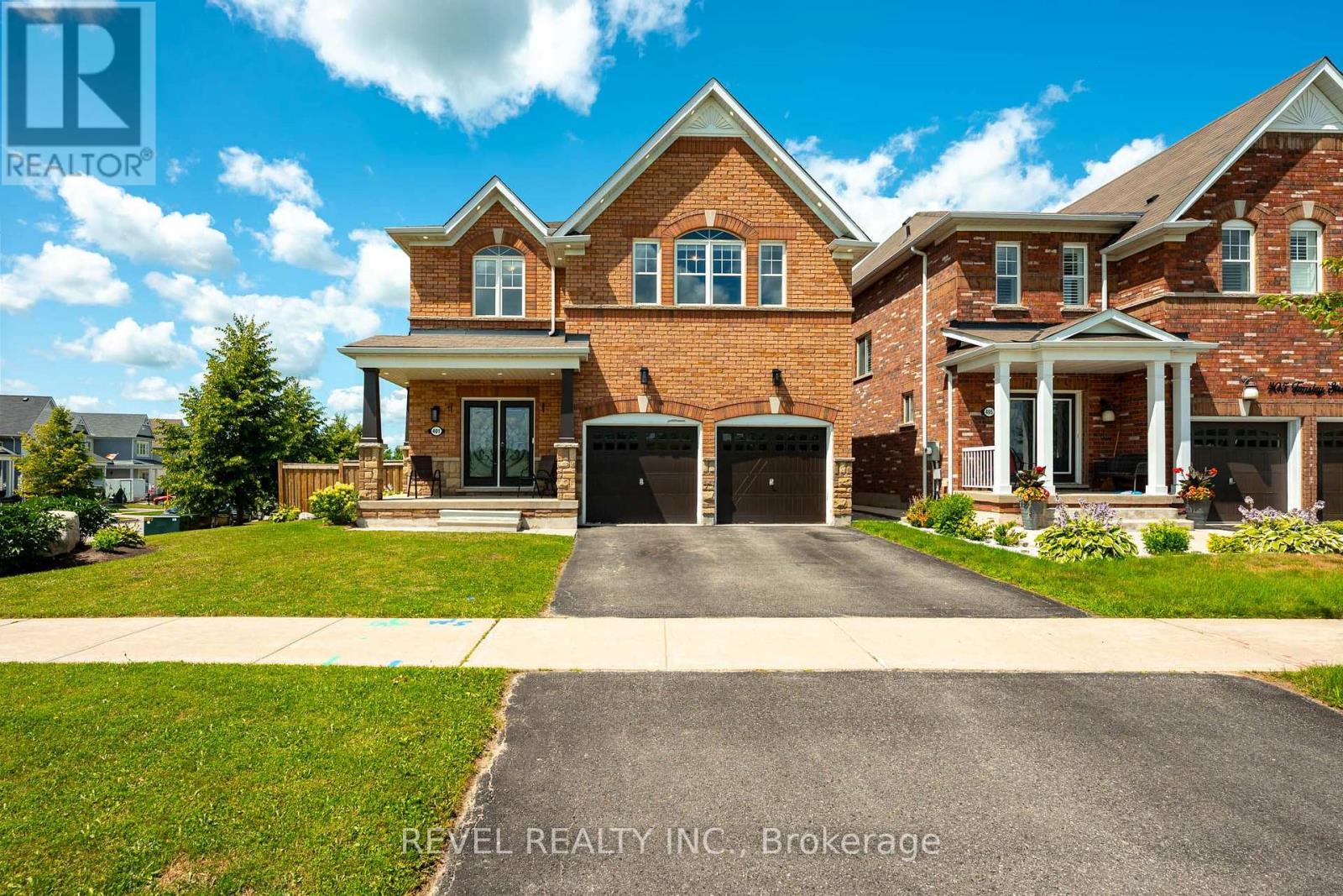401 TANSLEY STREET - 1