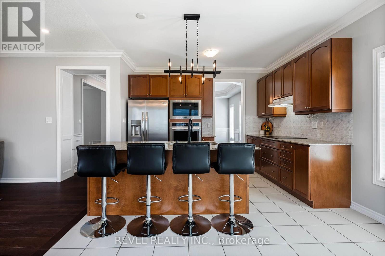 401 TANSLEY STREET - 19