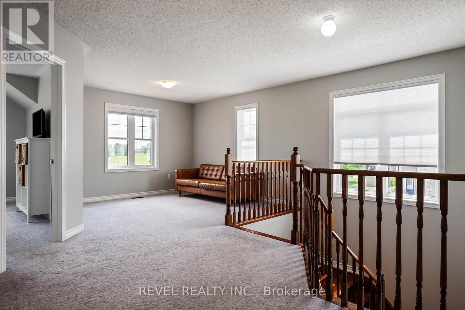 401 TANSLEY STREET - 22