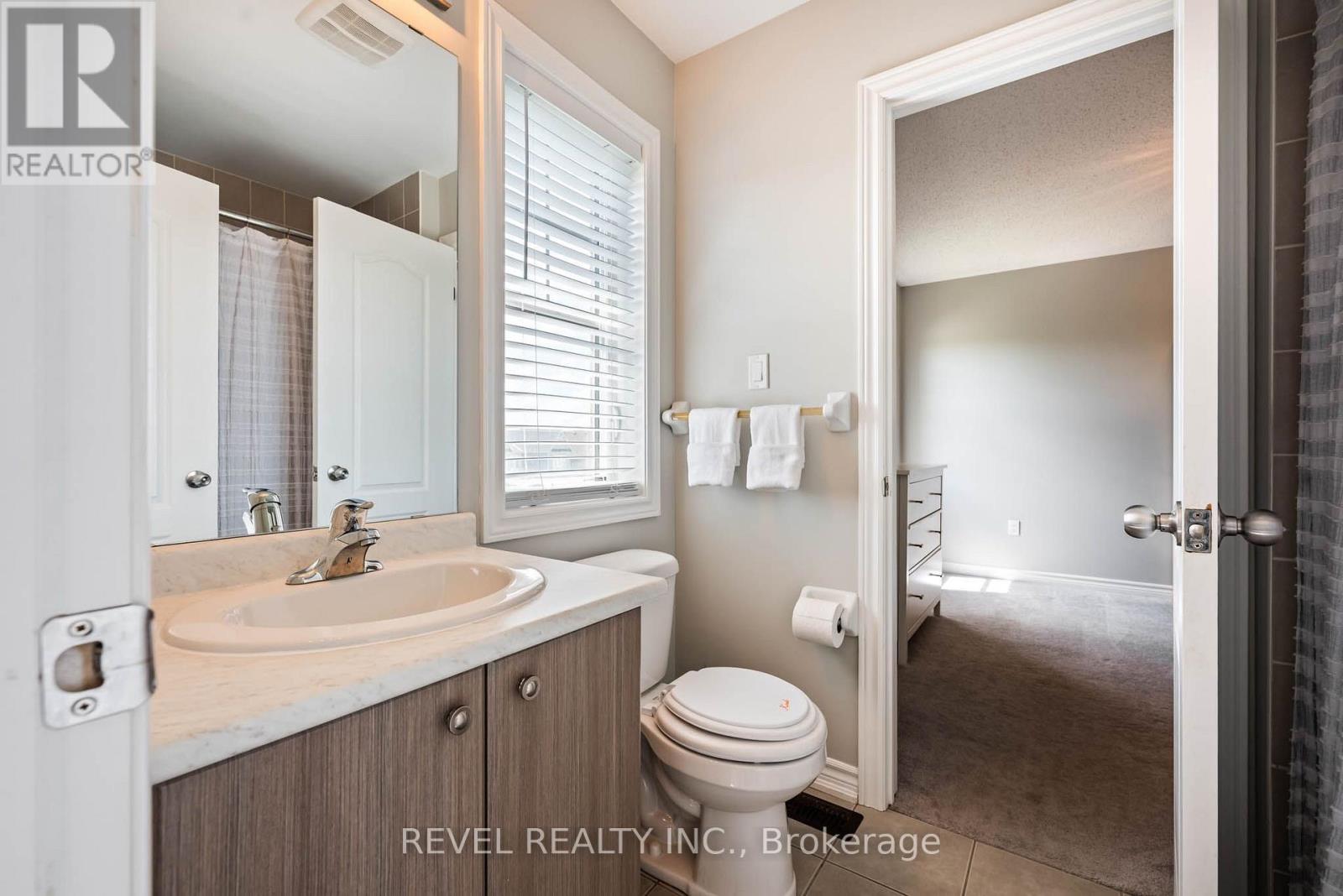 401 TANSLEY STREET - 33