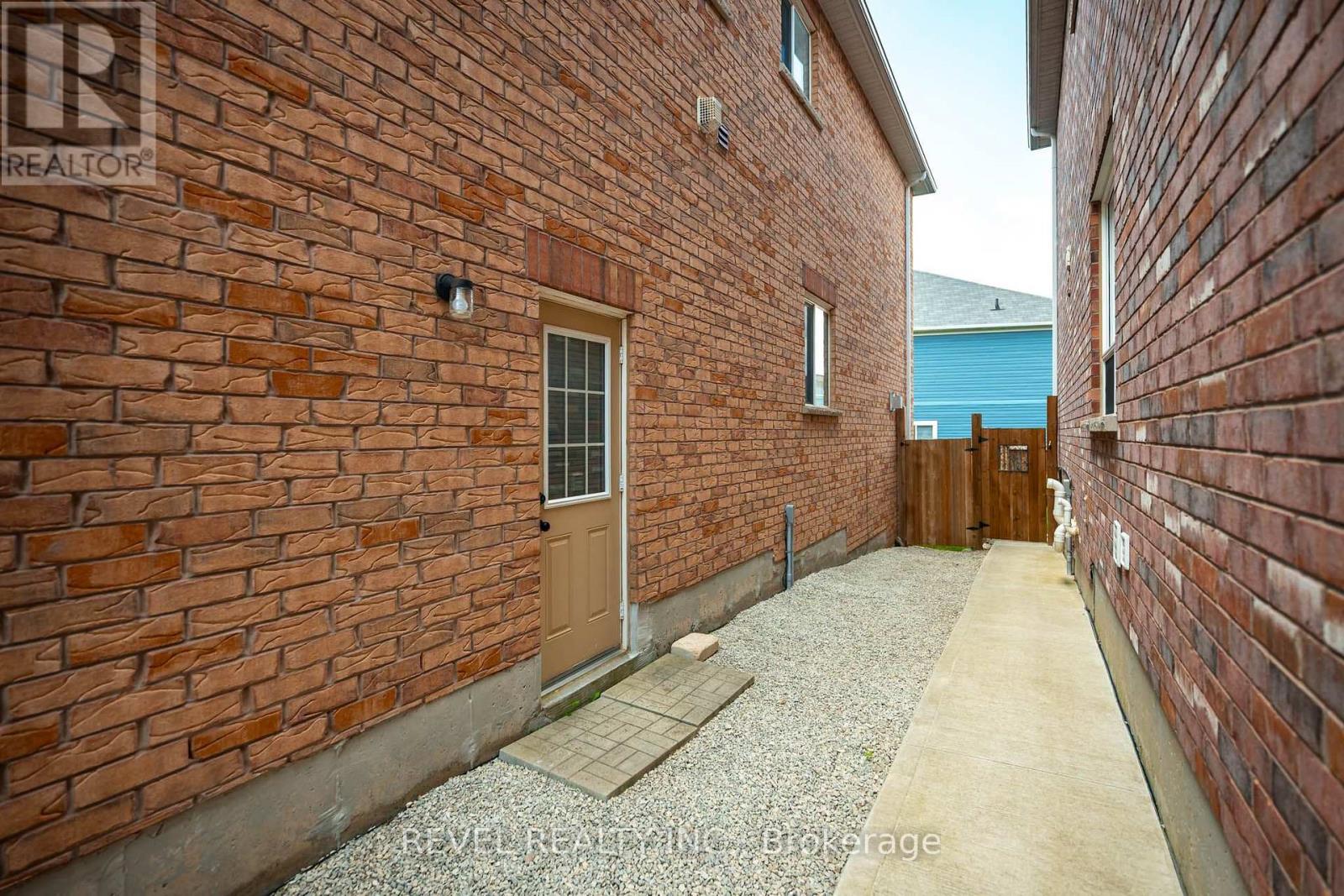 401 TANSLEY STREET - Image 44