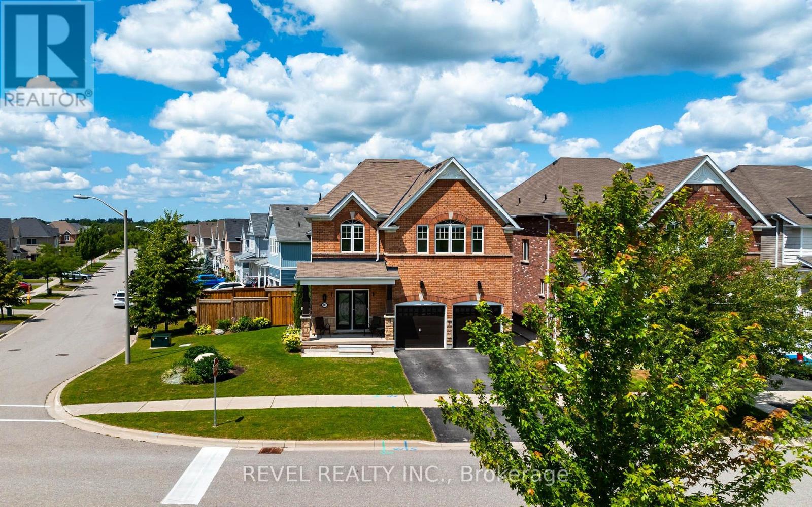 401 TANSLEY STREET - 5