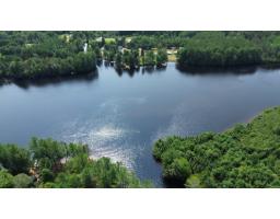 Ch. De L'opale, Notre Dame Du Laus, QC J0X2M0 Photo 12