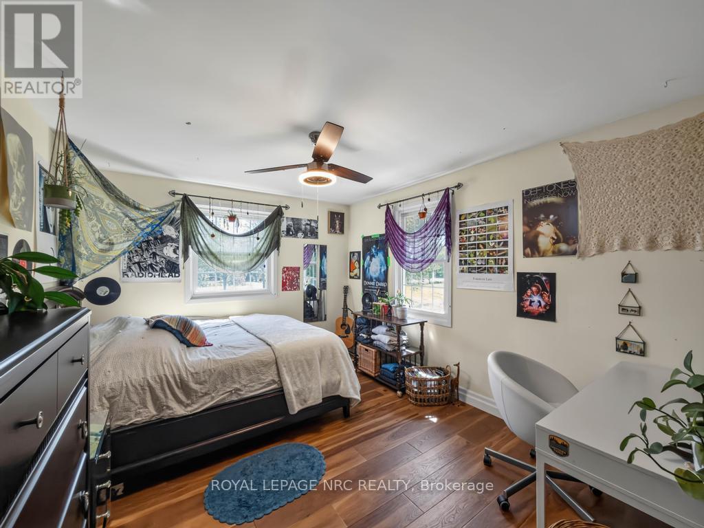 53002 PERRY ROAD - 33