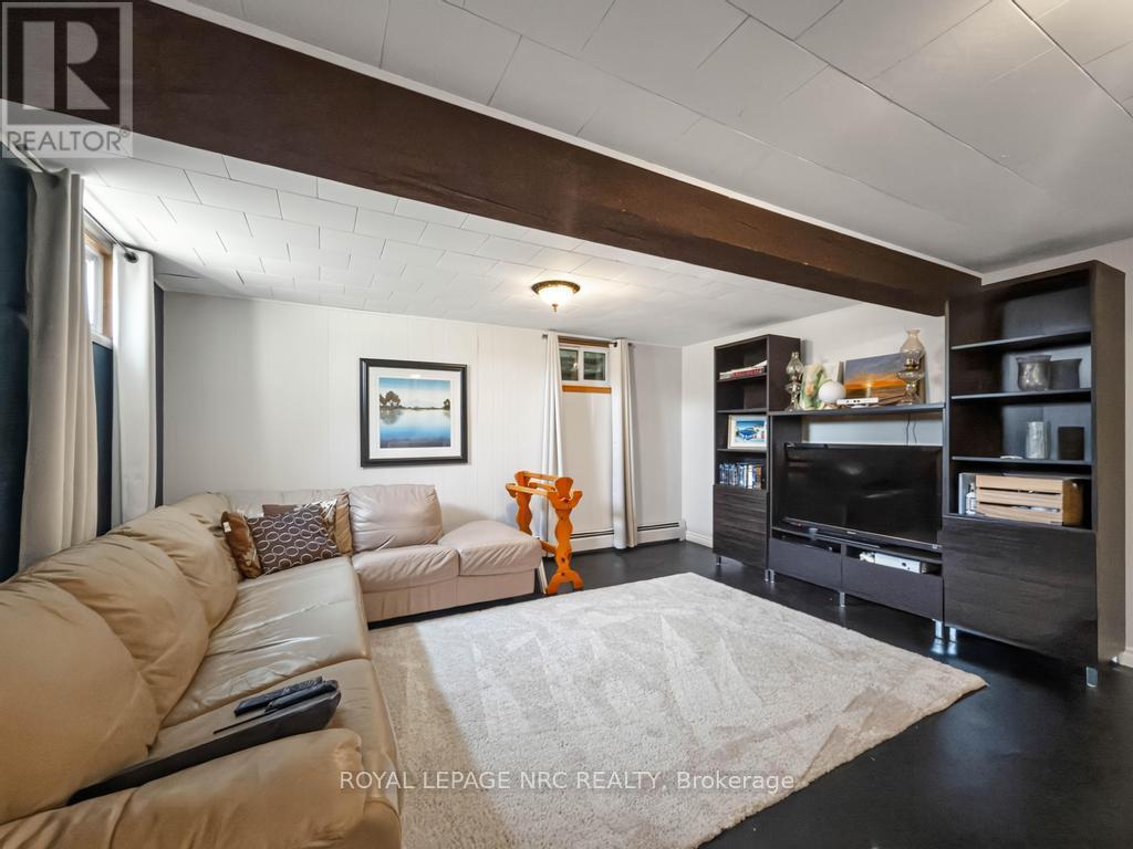 53002 PERRY ROAD - Image 39