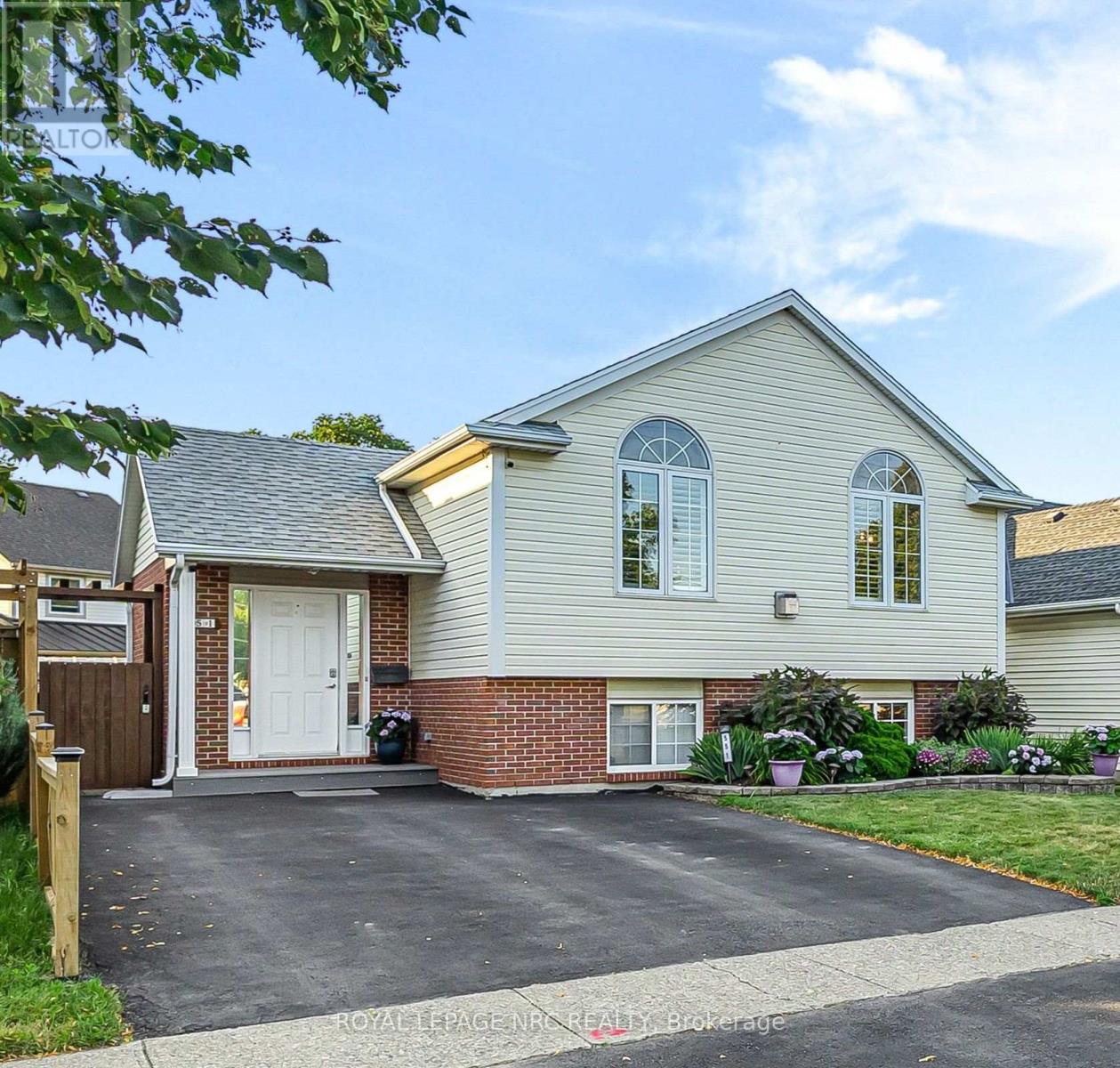 551 SCOTT STREET - 1