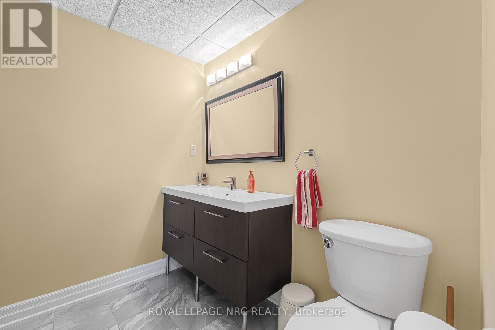 551 SCOTT STREET - 26